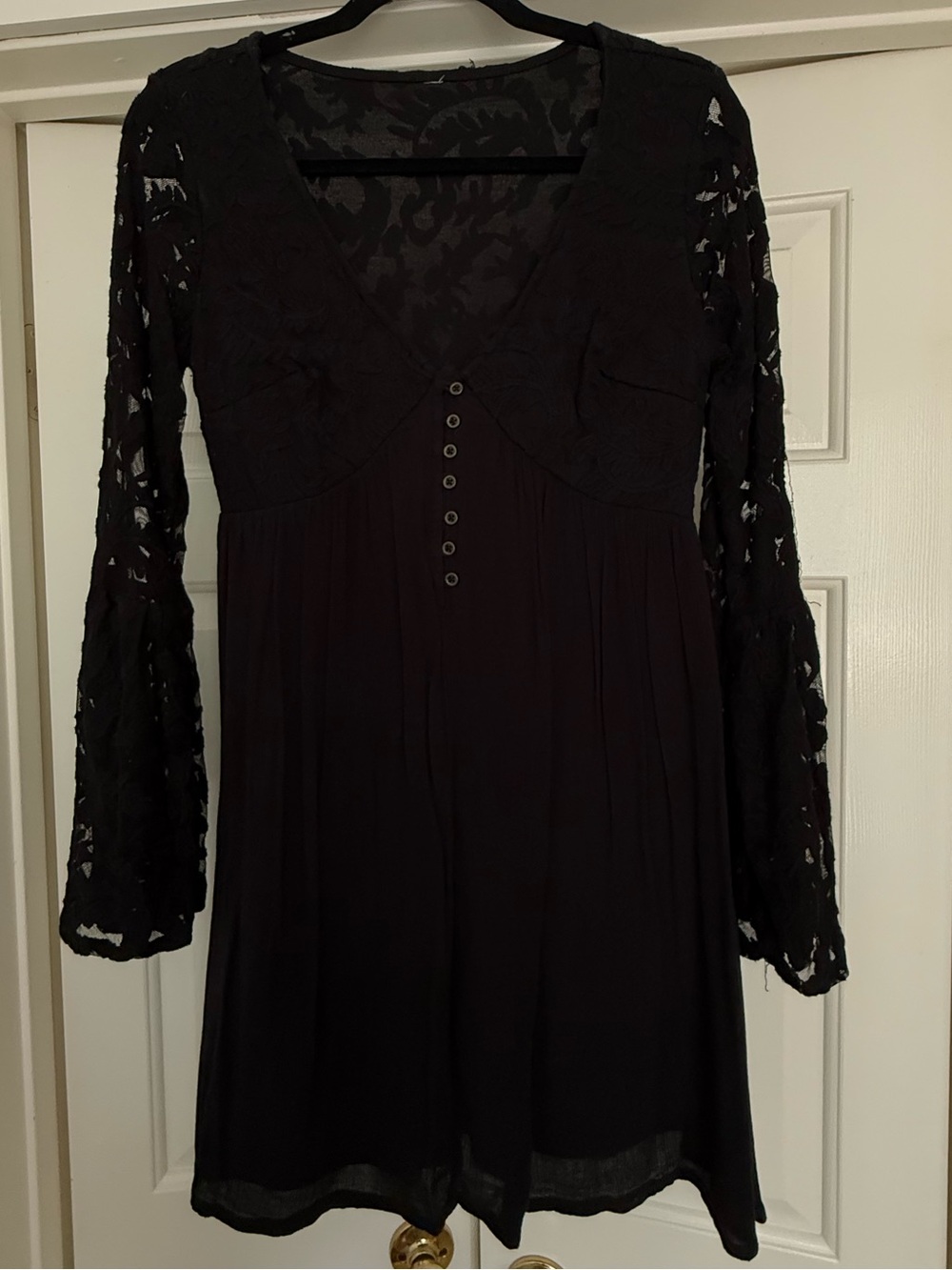 Witch vibes✨ Lacey black bell sleeve dress